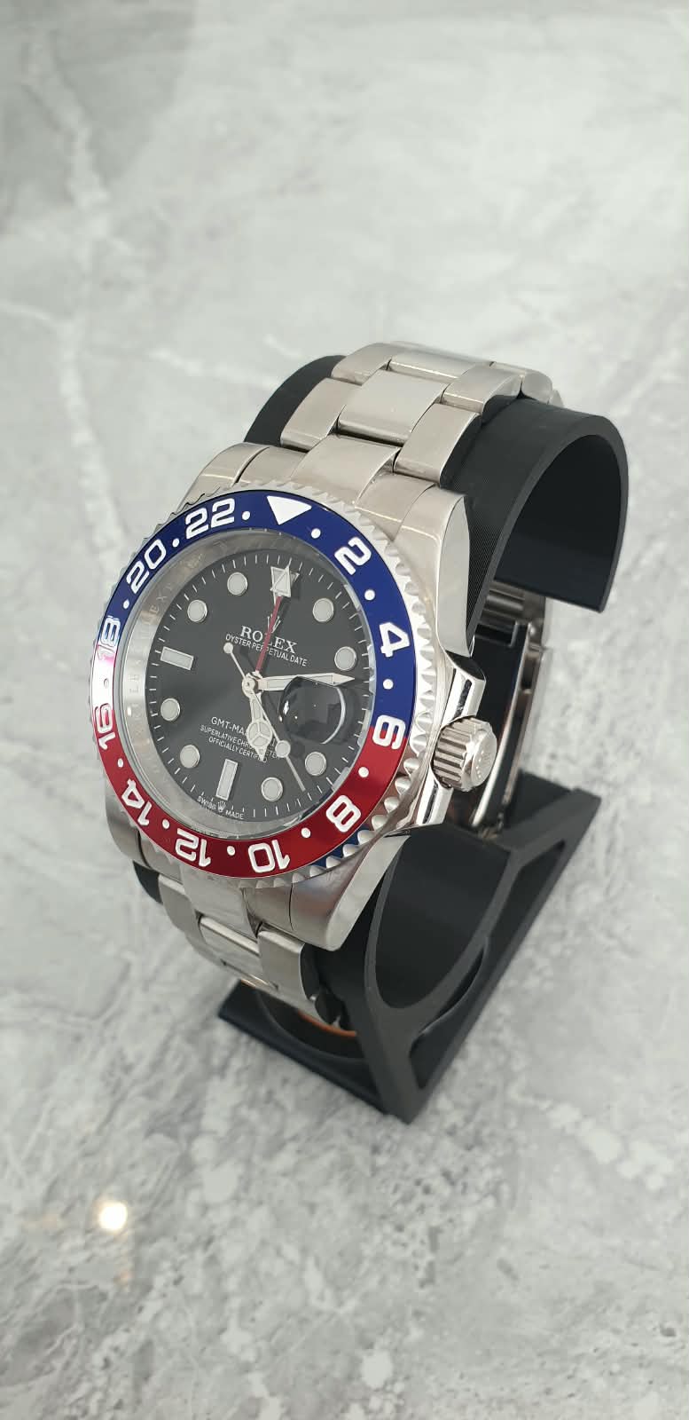 Rolex GMT-Master II, Automatic, Black Dial, Pepsi-Style Bezel, Steel Case (41mm)