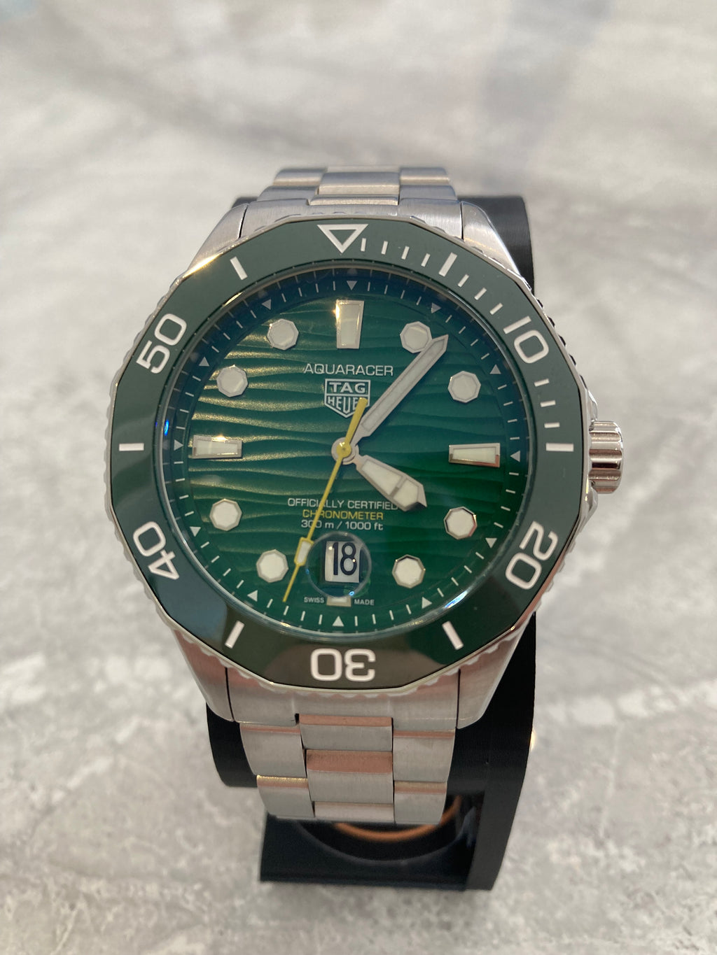 TAG Heuer Aquaracer, Automatic, Green Dial, Green Bezel, Steel Case (43mm)