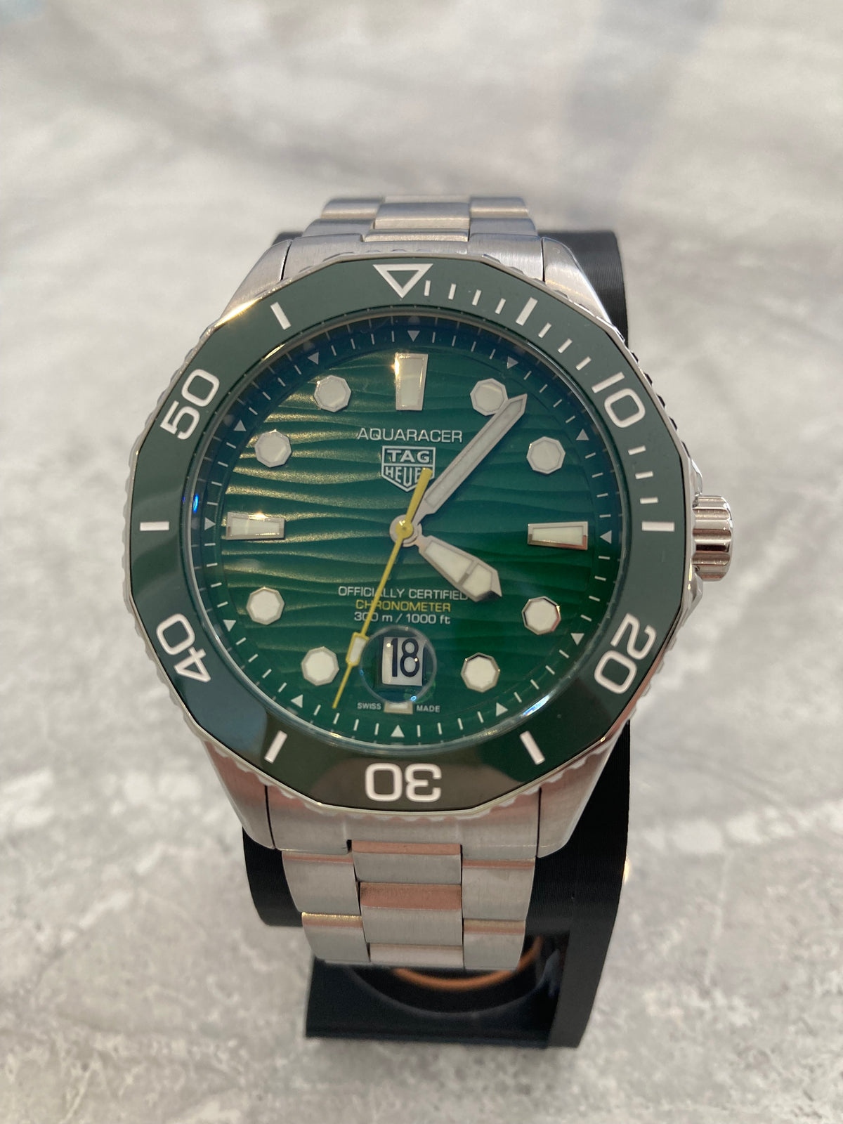 TAG Heuer Aquaracer, Automatic, Green Dial, Green Bezel, Steel Case (43mm)