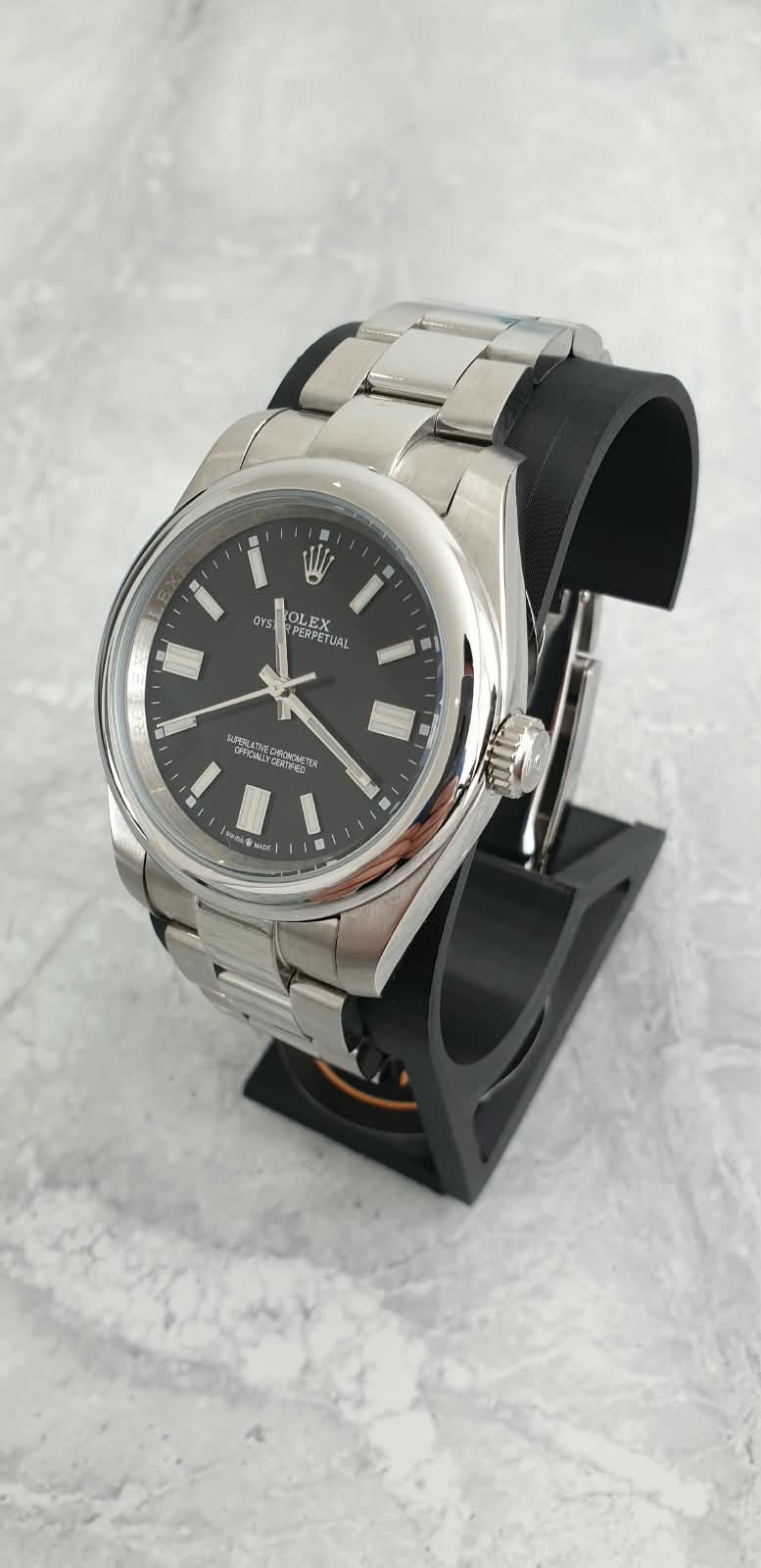 Rolex Oyster Perpetual, Automatic, Black Dial, Smooth Bezel, Steel Case and Bracelet (41mm)