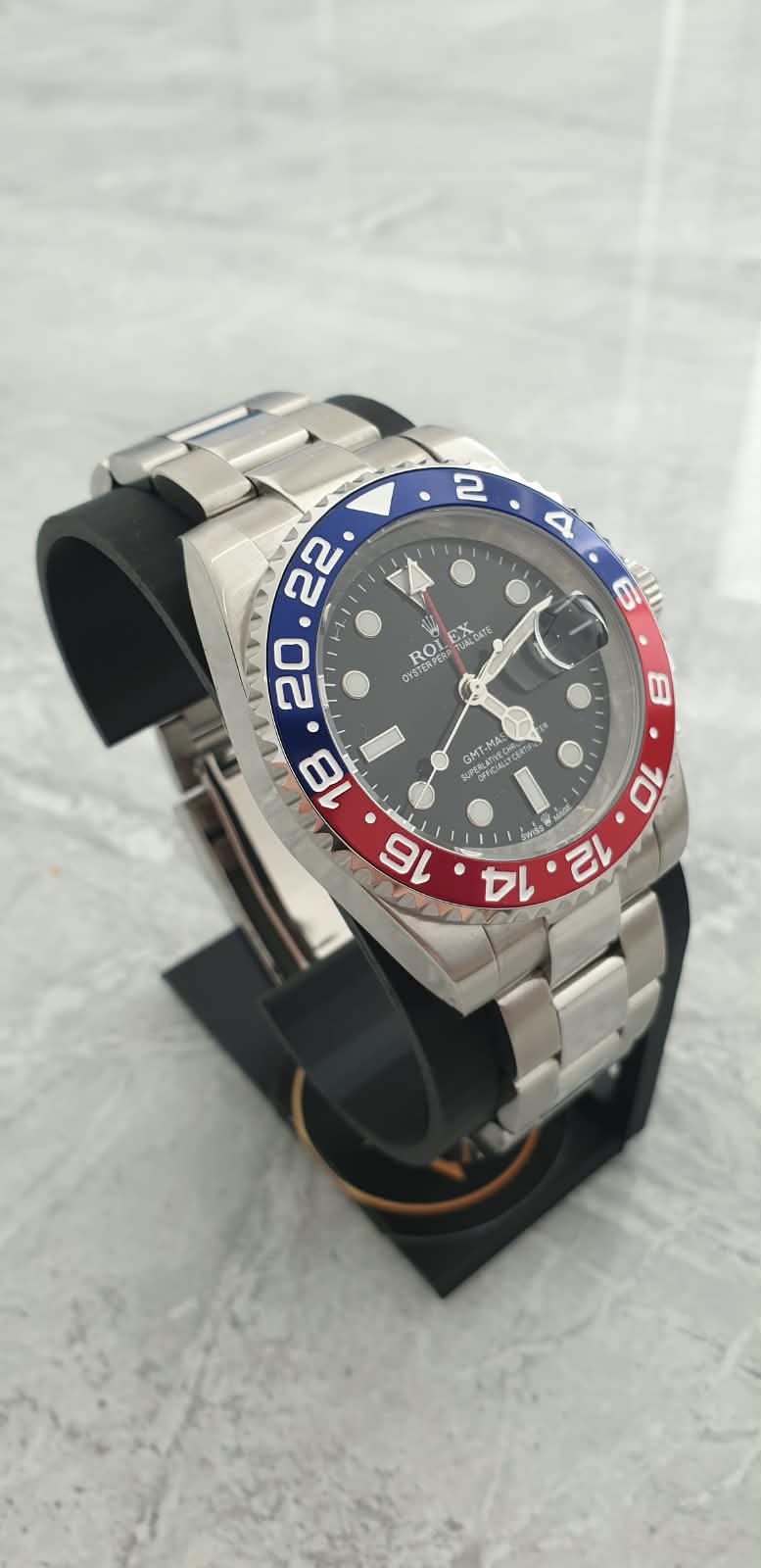 Rolex GMT-Master II, Automatic, Black Dial, Pepsi-Style Bezel, Steel Case (41mm)